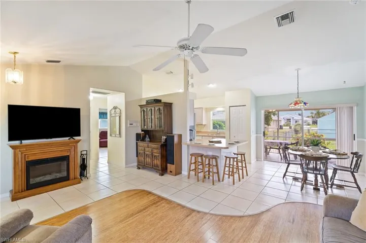 219 Ne 7th Pl, Cape Coral, Florida 33909