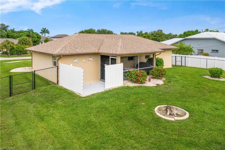 219 Ne 7th Pl, Cape Coral, Florida 33909