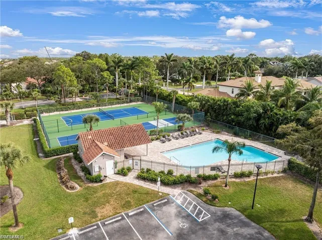 4263 Covey Cir 16b, Naples, Florida 34109
