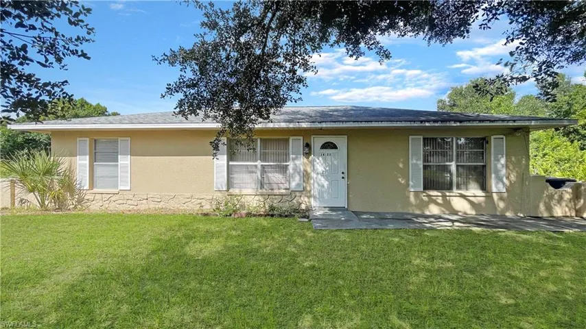 1421  Pine  AVE, Lehigh Acres, FL 33972