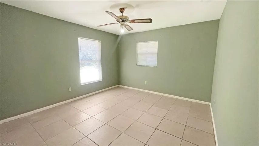 1421  Pine  AVE, Lehigh Acres, FL 33972