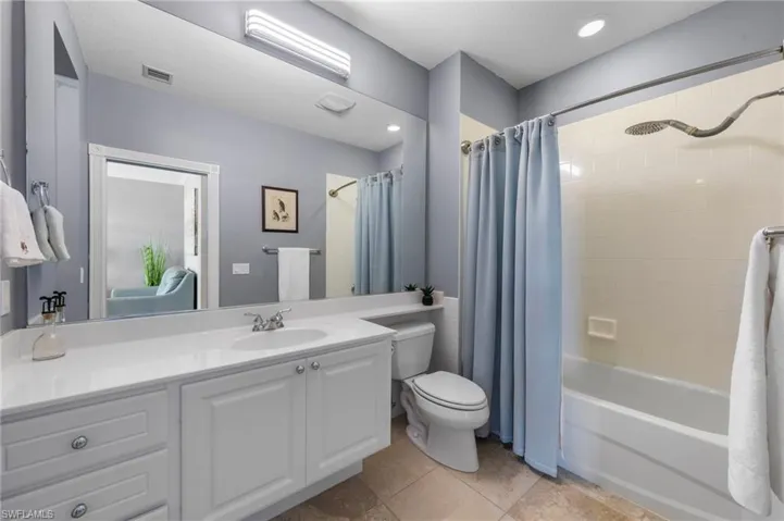 28254 Village Walk Cir S, Bonita Springs, Florida 34135