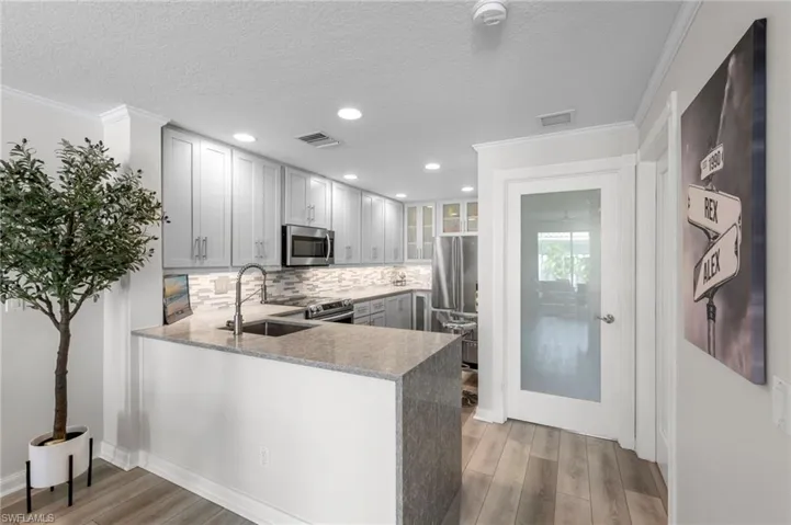 28254 Village Walk Cir S, Bonita Springs, Florida 34135