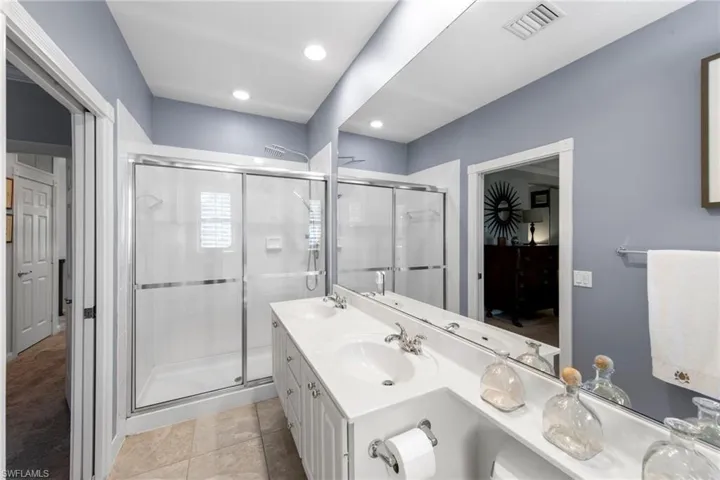 28254 Village Walk Cir S, Bonita Springs, Florida 34135
