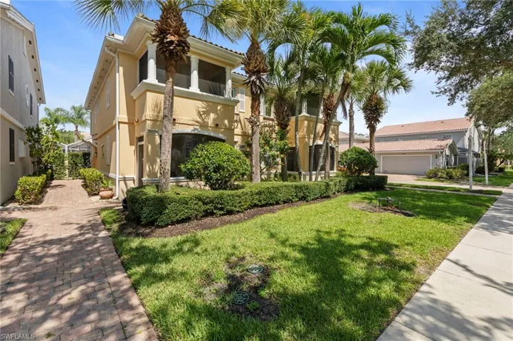 28254 Village Walk Cir S, Bonita Springs, Florida 34135