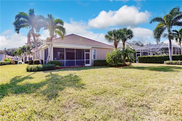 8286  Shorecrest  DR, Fort Myers, FL 33912