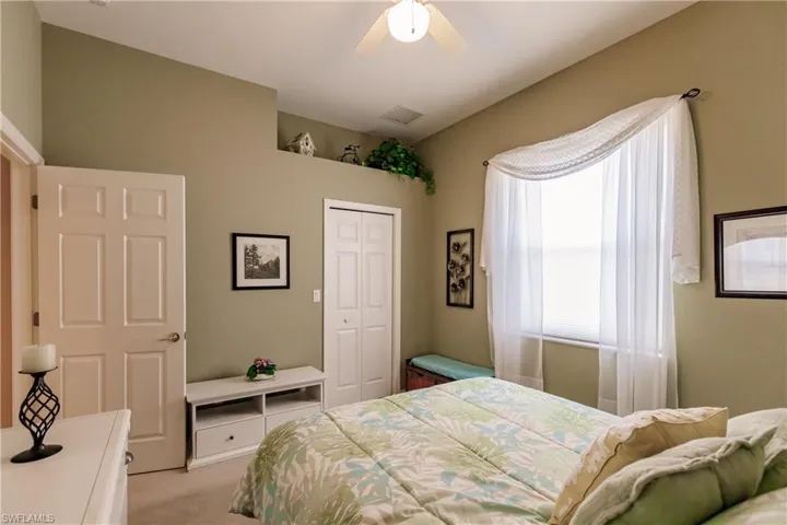 8286  Shorecrest  DR, Fort Myers, FL 33912