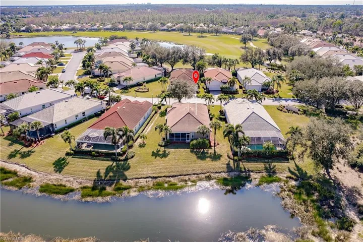 8286  Shorecrest  DR, Fort Myers, FL 33912