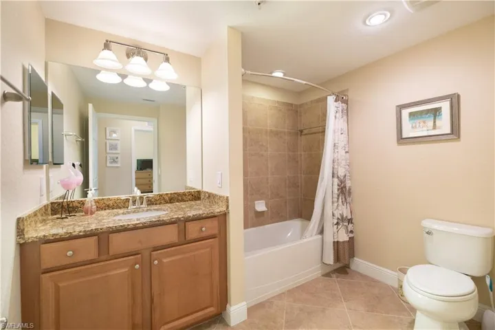 9484  Napoli  LN, Naples, FL 34113