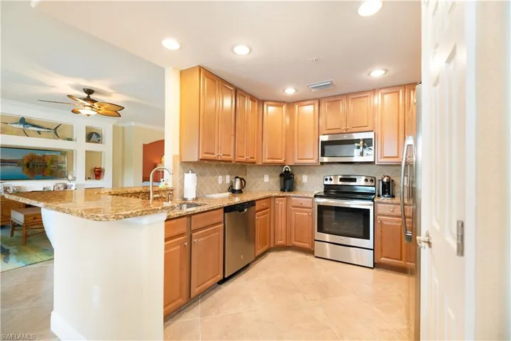 9484  Napoli  LN, Naples, FL 34113