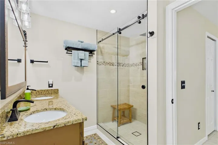 1732 Sw 36th Ter, Cape Coral, Florida 33914