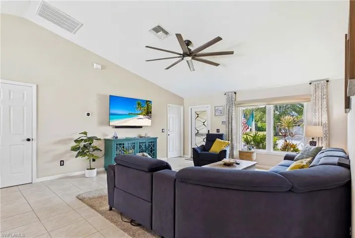 1732 Sw 36th Ter, Cape Coral, Florida 33914