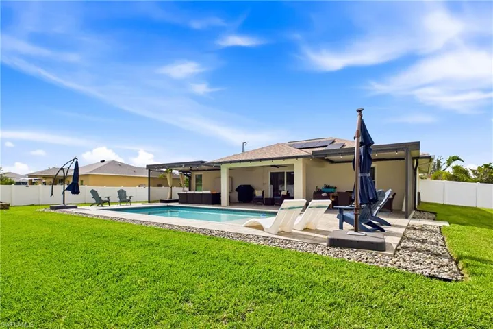 1732 Sw 36th Ter, Cape Coral, Florida 33914