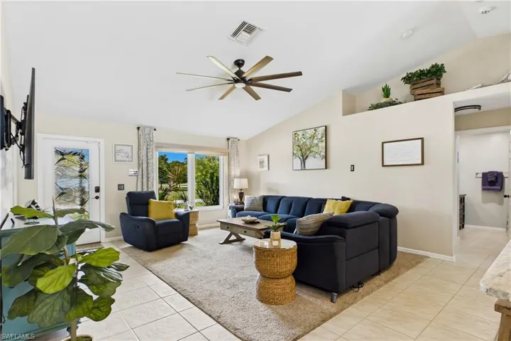 1732 Sw 36th Ter, Cape Coral, Florida 33914