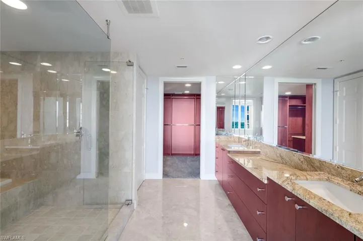 Walk-In Shower with Soaking Tub