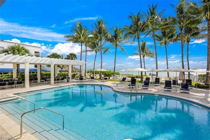 The Floridian Club Pool