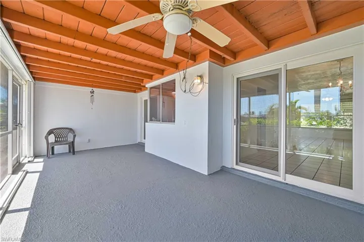 View of patio / terrace with a ceiling fan