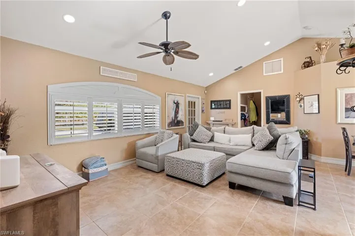 2830  8th NE AVE, Naples, FL 34120