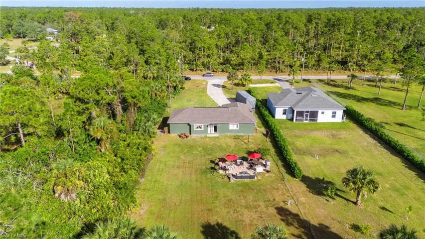 2830  8th NE AVE, Naples, FL 34120
