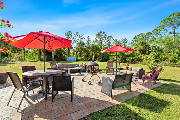 2830  8th NE AVE, Naples, FL 34120