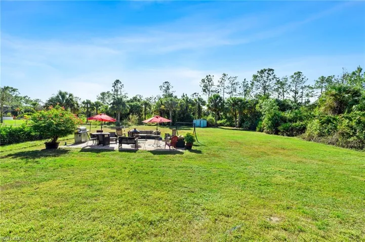 2830  8th NE AVE, Naples, FL 34120