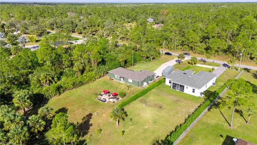 2830  8th NE AVE, Naples, FL 34120