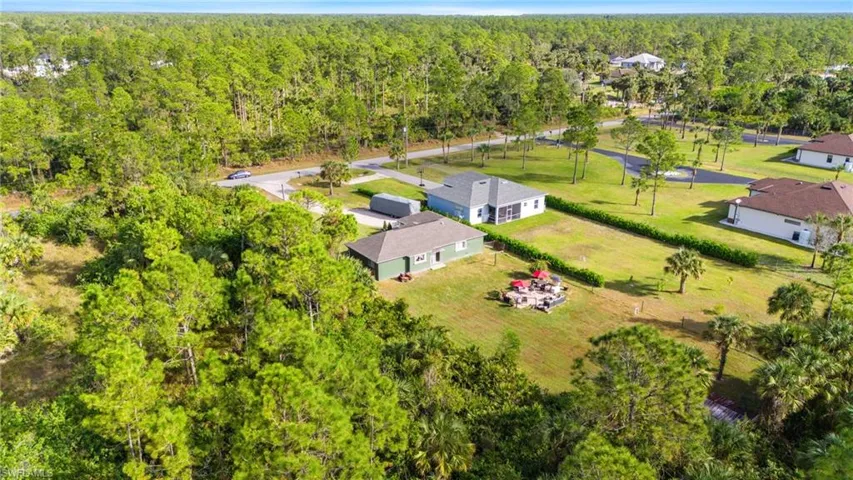 2830  8th NE AVE, Naples, FL 34120