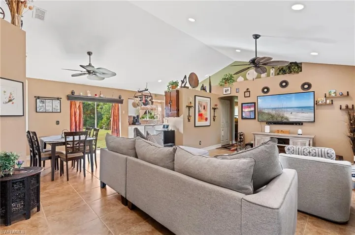 2830  8th NE AVE, Naples, FL 34120