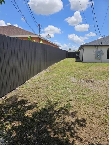 136 Se 12th Ter, Cape Coral, Florida 33990