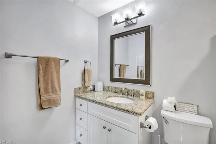 GUEST HOUSE 2ND BATH