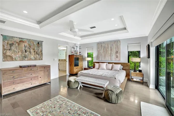 SPACIOUS PRIMARY BEDROOM
