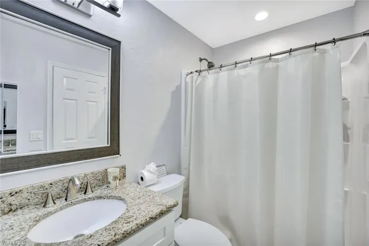 GUEST HOUSE PRIMARY BATH