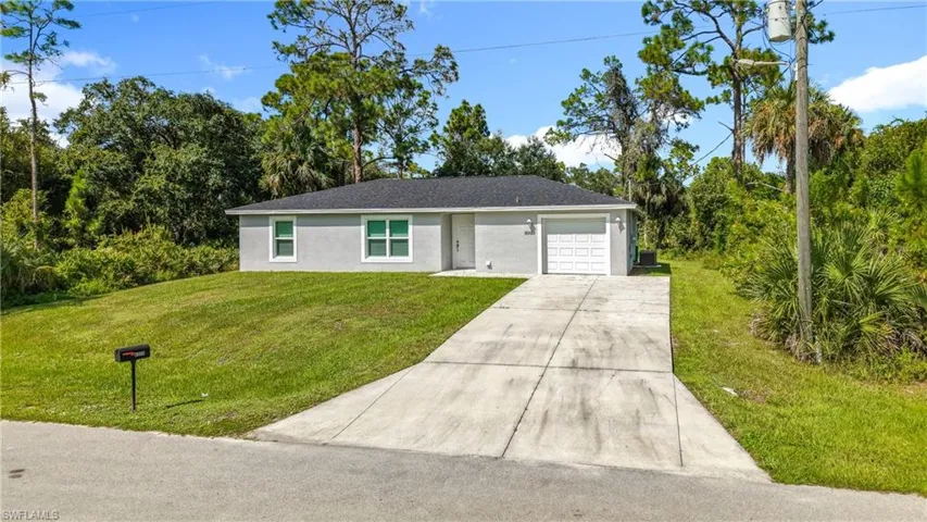 6008 Twig Court, LaBelle, FL 33935