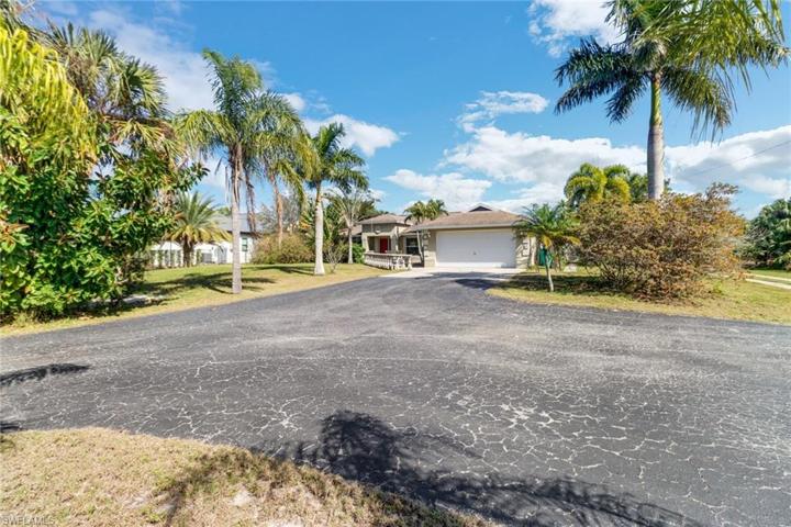 4540  10th NE ST, Naples, FL 34120