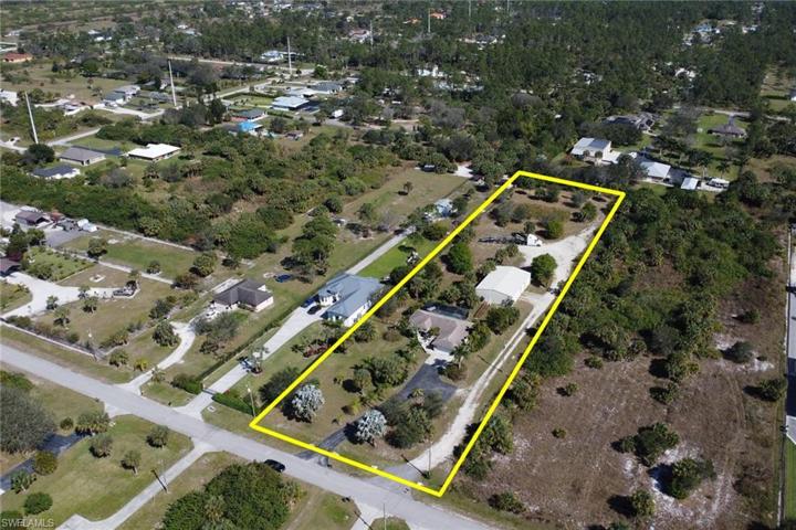 4540  10th NE ST, Naples, FL 34120