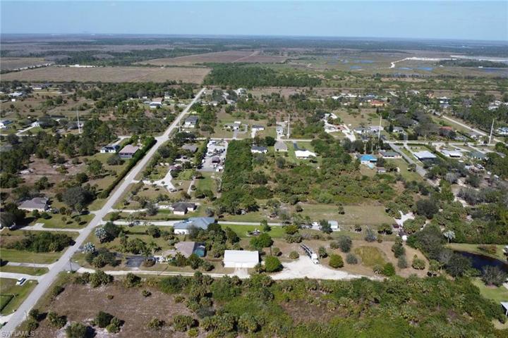 4540  10th NE ST, Naples, FL 34120