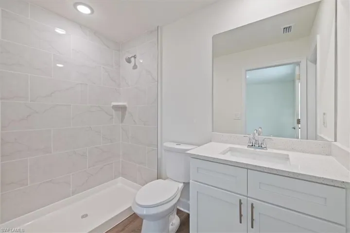 904 NW 12th  PL, Cape Coral, FL 33993