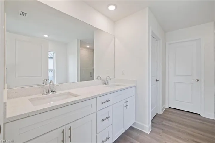 904 NW 12th  PL, Cape Coral, FL 33993