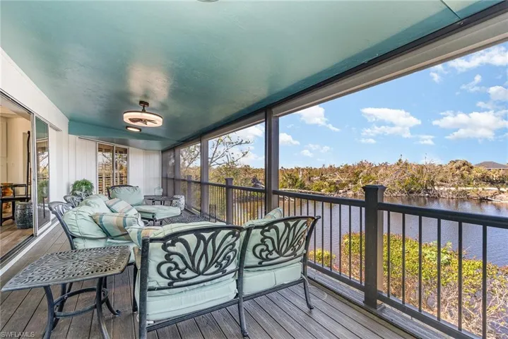 1720 Middle Gulf Dr, Sanibel, Florida 33957