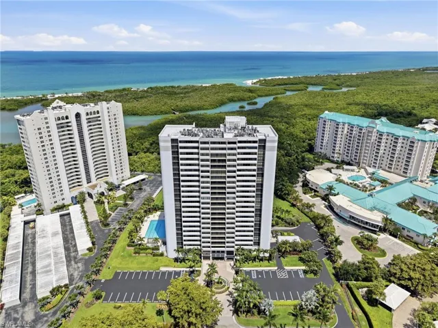 5601 Turtle Bay Dr 302, Naples, Florida 34108