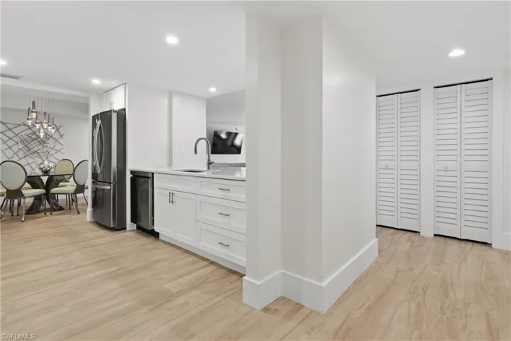 5601 Turtle Bay Dr 302, Naples, Florida 34108