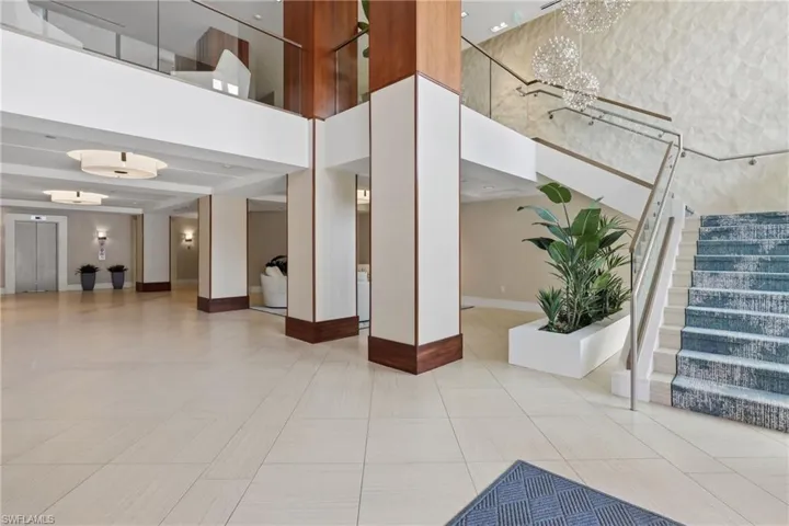5601 Turtle Bay Dr 302, Naples, Florida 34108