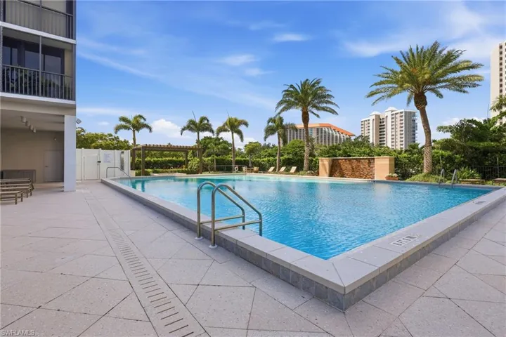 5601 Turtle Bay Dr 302, Naples, Florida 34108