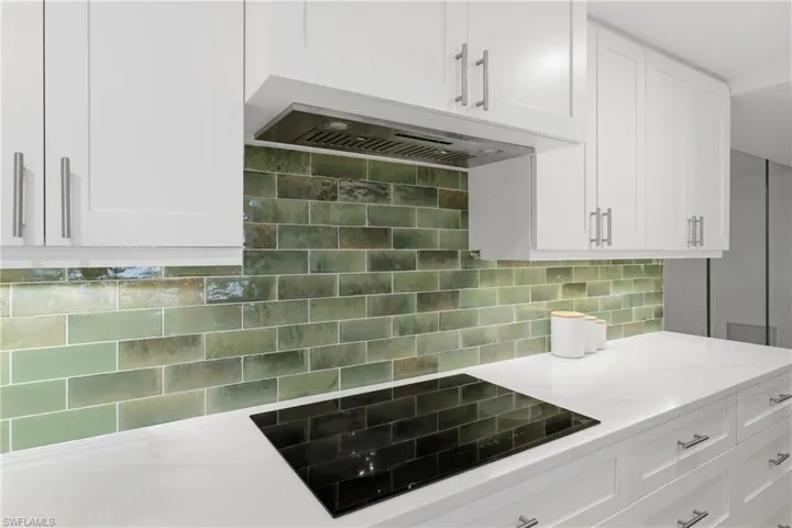 5601 Turtle Bay Dr 302, Naples, Florida 34108