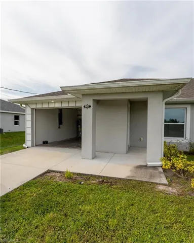 941 Jaguar Blvd, Lehigh Acres, Florida 33974