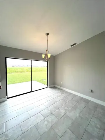834 Gardenside Ct - Dining Room