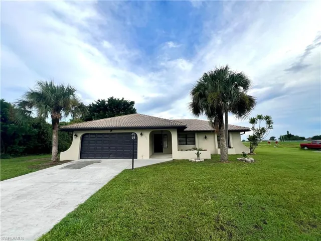 834 Gardenside Ct - Front of Property