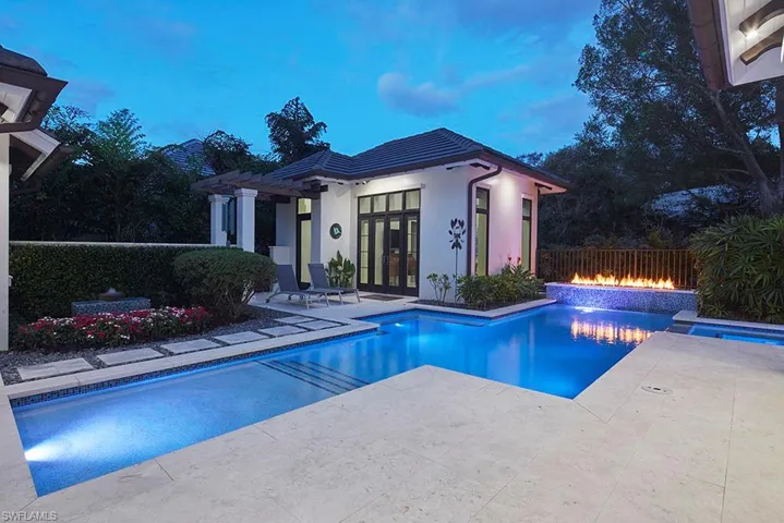 803 Shadow Lake Ln, Naples, Florida 34108