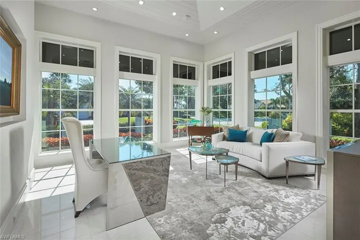 803 Shadow Lake Ln, Naples, Florida 34108