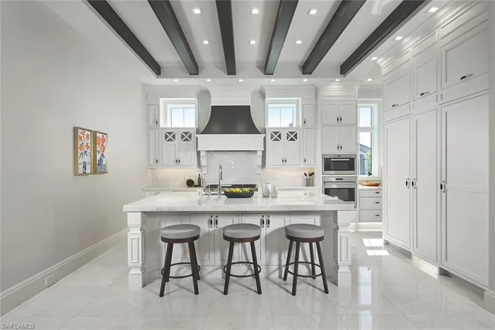 803 Shadow Lake Ln, Naples, Florida 34108
